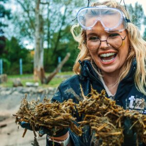 twycross-zoo-poo-keeper